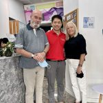Ths Chu Đức Hải chăm sóc thính lực cho nha sỹ người Canada